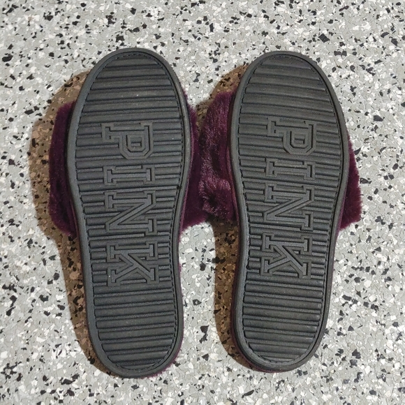 Victoria Secret PINK fuzzy slides - Picture 3 of 4